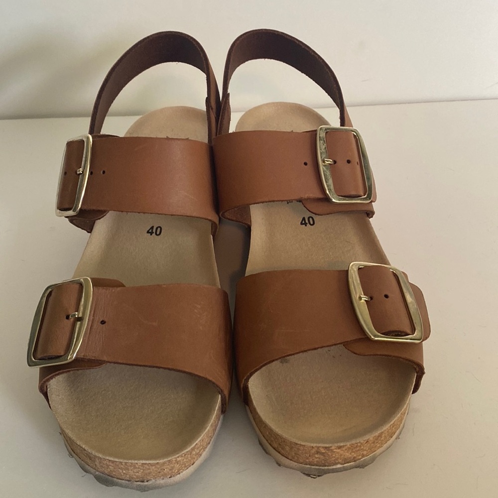 Womens size 40 Mephisto cork wedges with gold buckle.  Excellent worn condition.